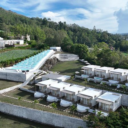 Cinze Villas And Hot Spring Kubupenlokan ภายนอก รูปภาพ