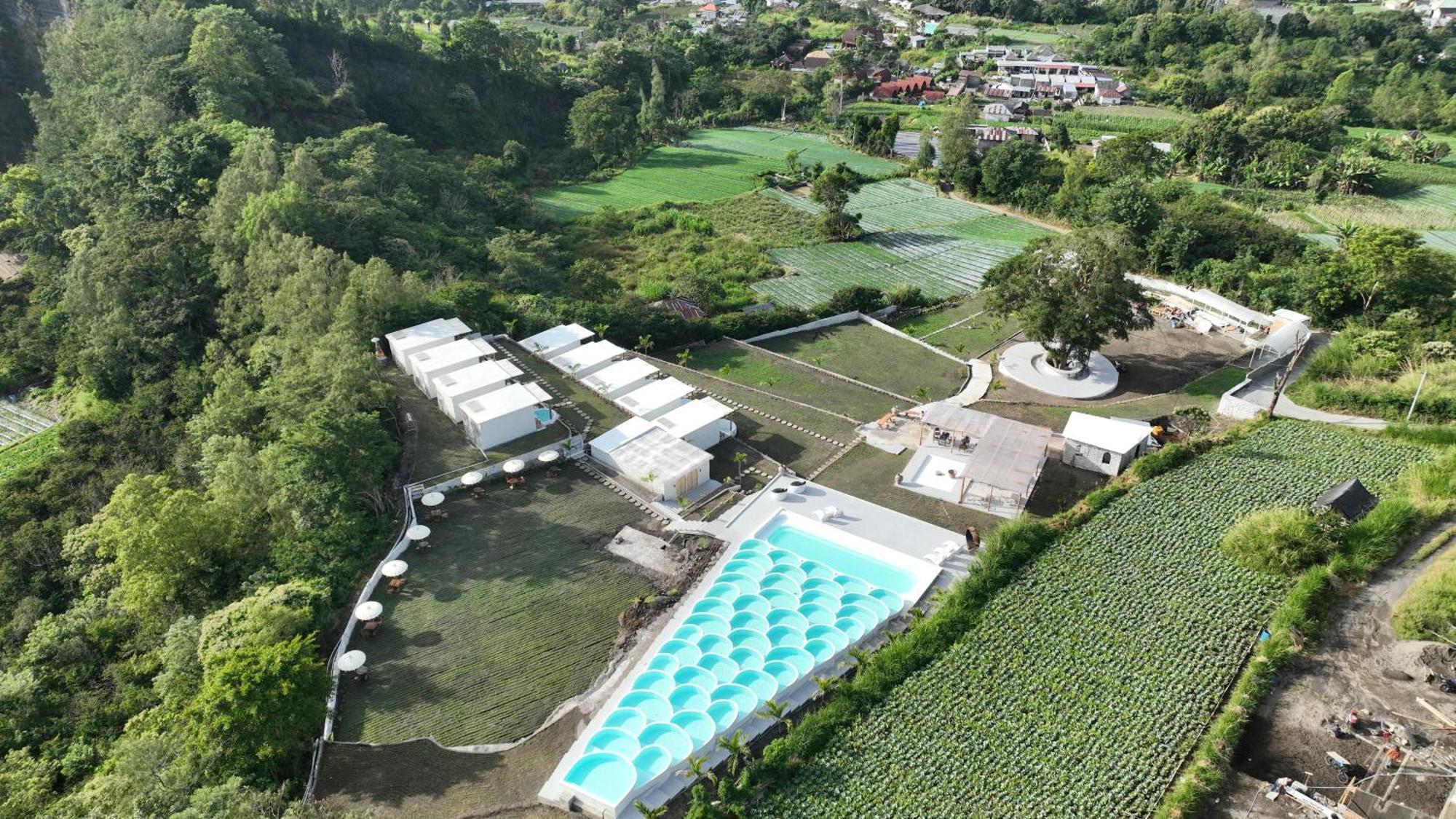 Cinze Villas And Hot Spring Kubupenlokan ภายนอก รูปภาพ