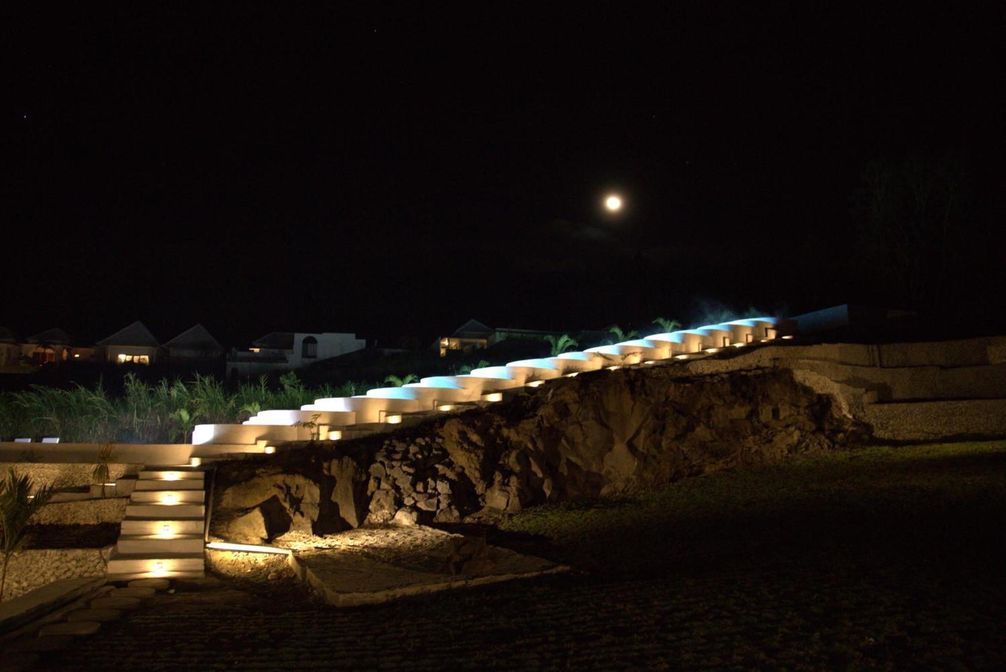 Cinze Villas And Hot Spring Kubupenlokan ภายนอก รูปภาพ